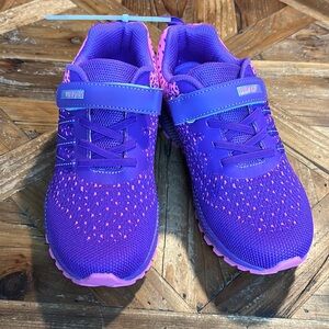 UBFEN Women sneakers size 37 or US 6.5